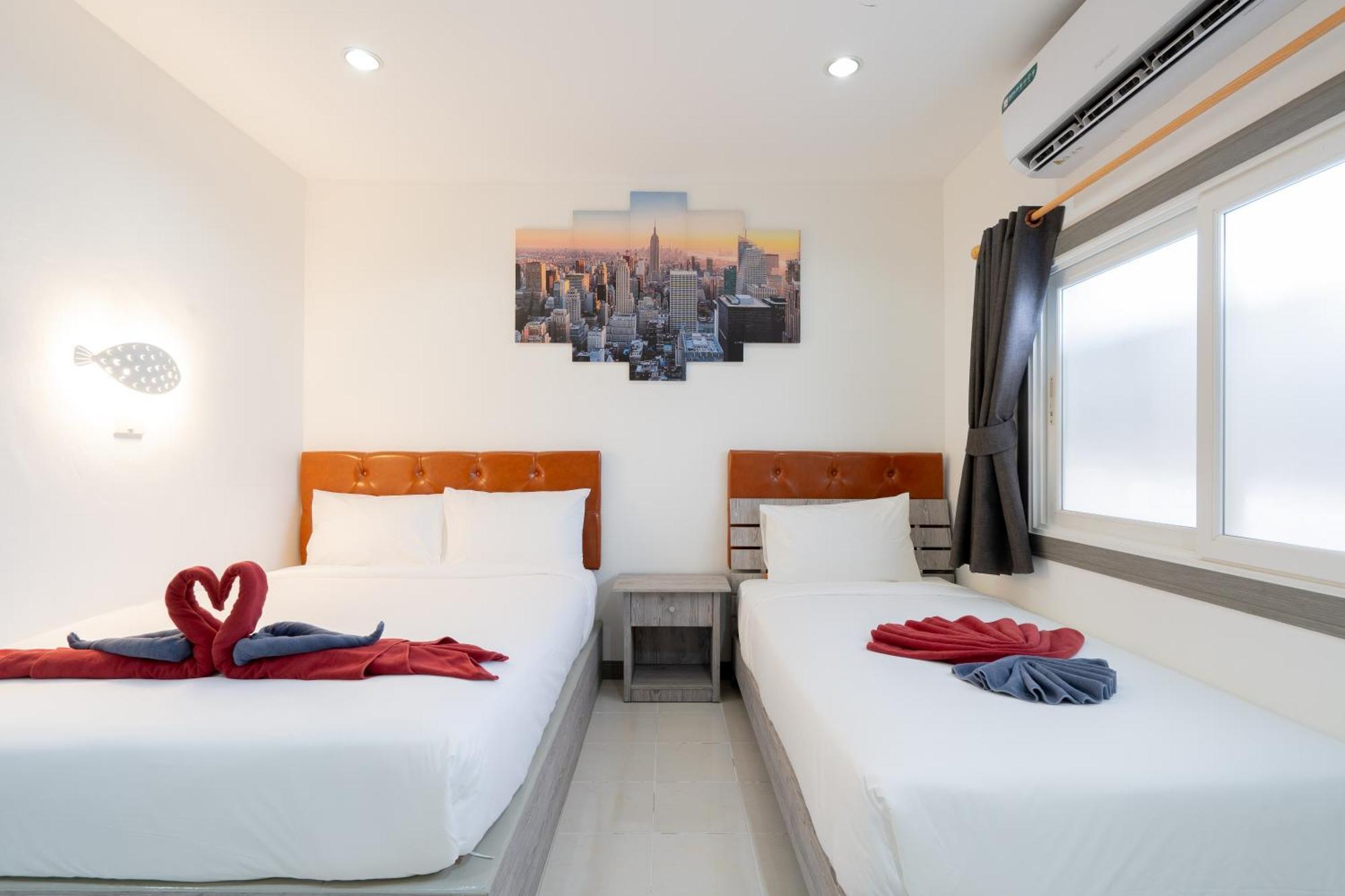 Square One Hotel Patong Extérieur photo