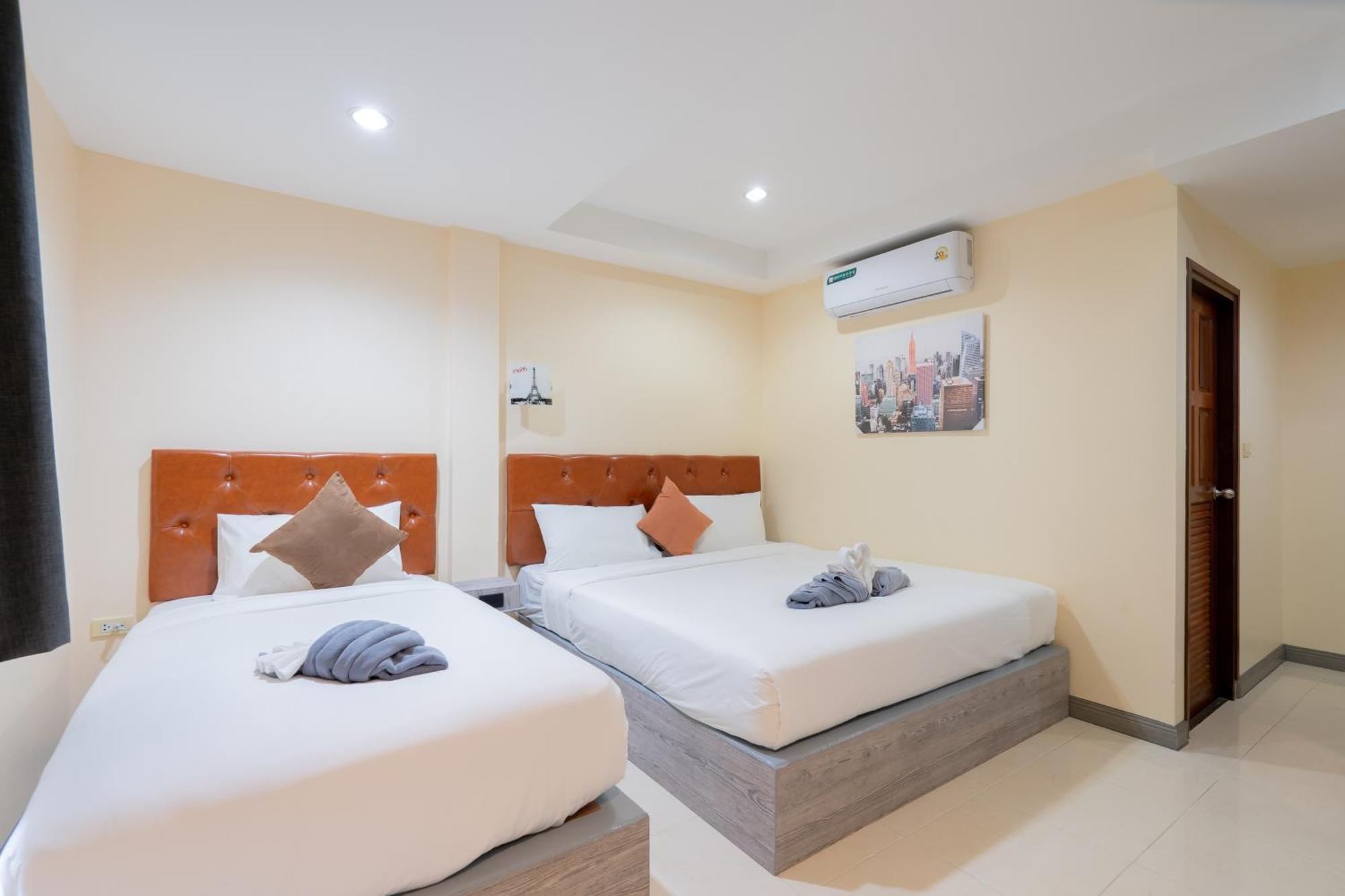 Square One Hotel Patong Extérieur photo
