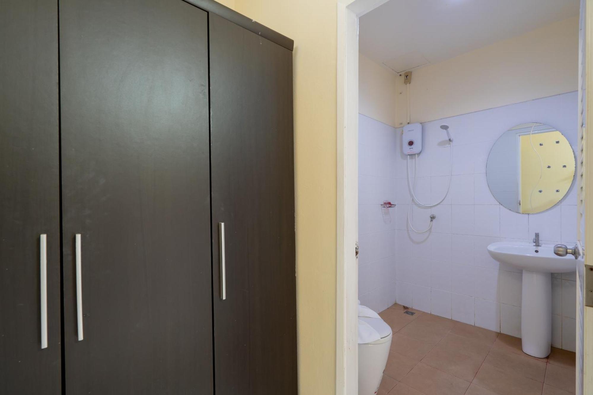 Square One Hotel Patong Extérieur photo